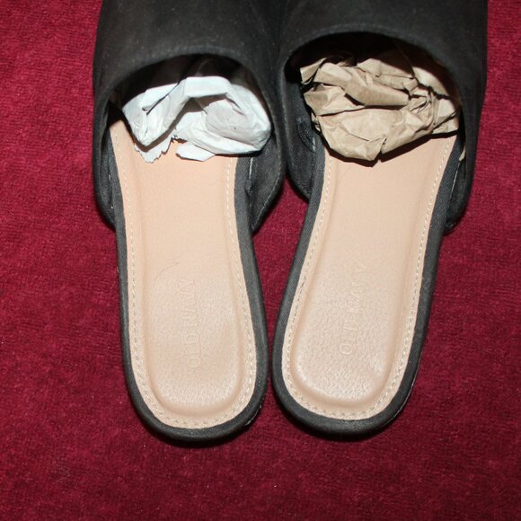 Old Navy Suede Flats - pointed toe - Picture 3 of 3